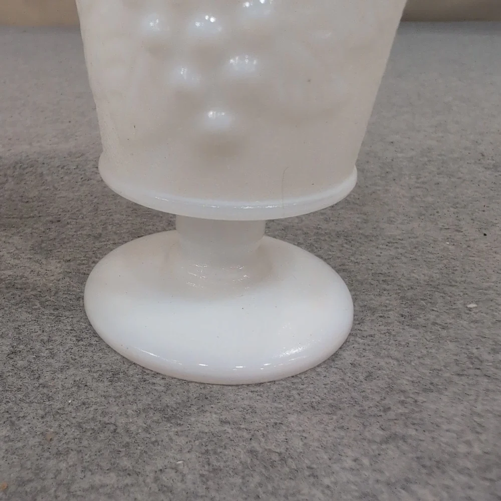 Vintage Milk Glass Harvest Grape Footed Juice Tumblers White Set of 2 - Picture 3 of 6